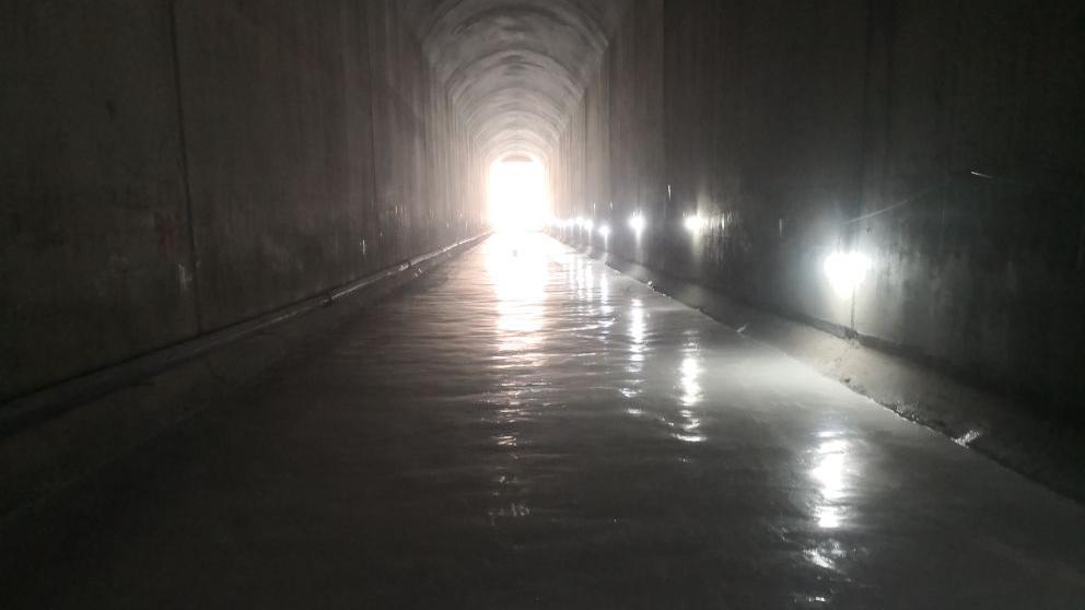 石门水库泄洪冲砂洞抗冲磨蚀处理工程