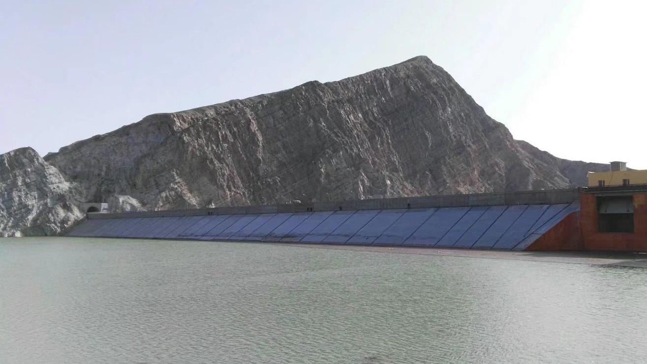 苏巴什水库面板抗冻害防护处理工程