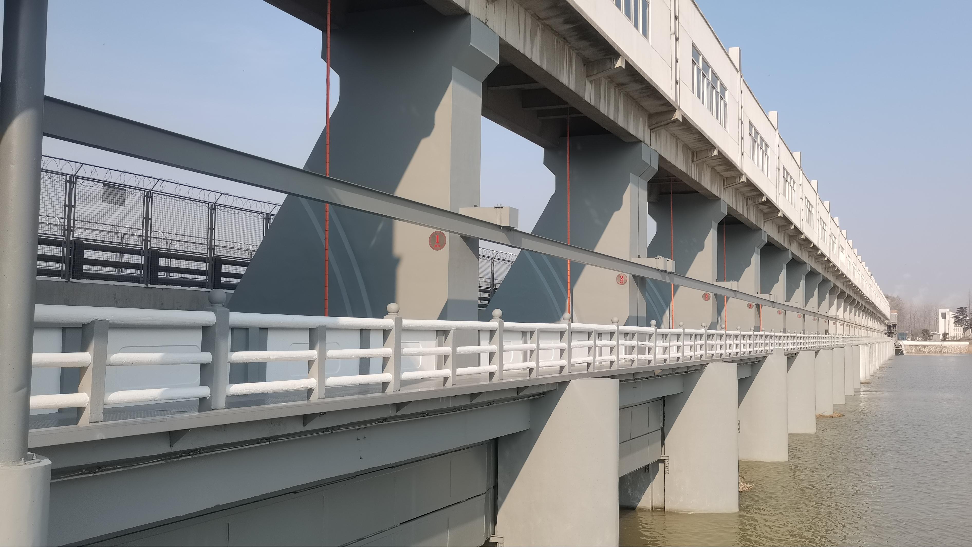 淮沭船闸防碳化处理工程