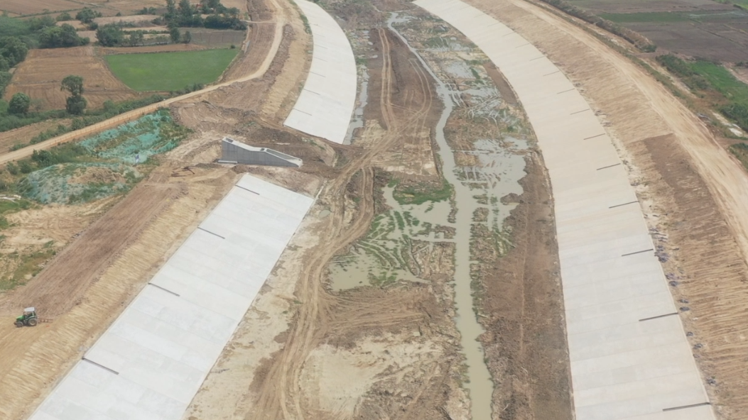 引江济淮灌区渠道伸缩缝处理工程