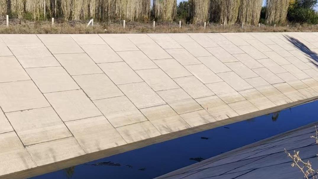 伊河北岸干渠渠道防渗处理