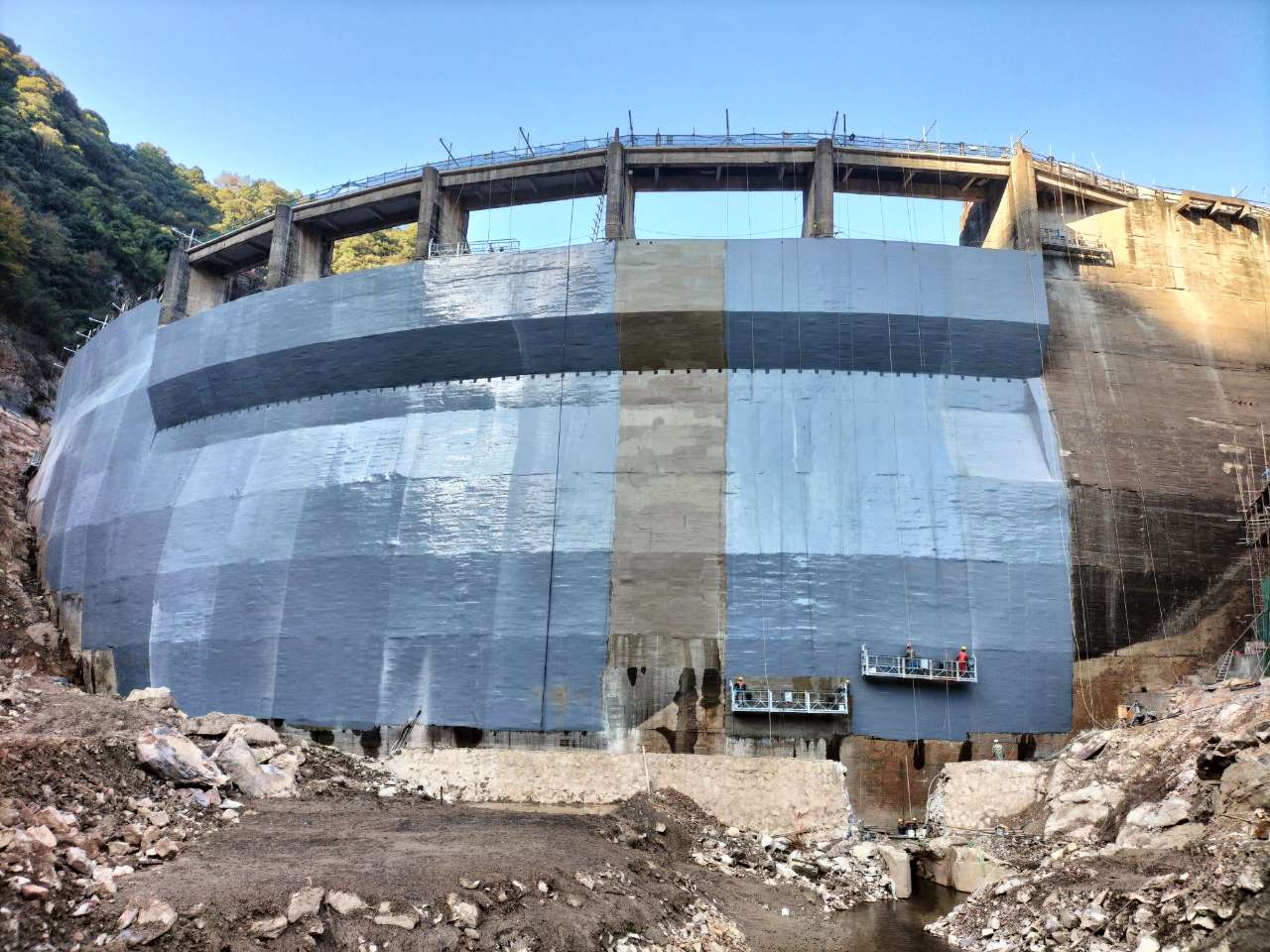 聚脲涂刷施工 (3).jpg